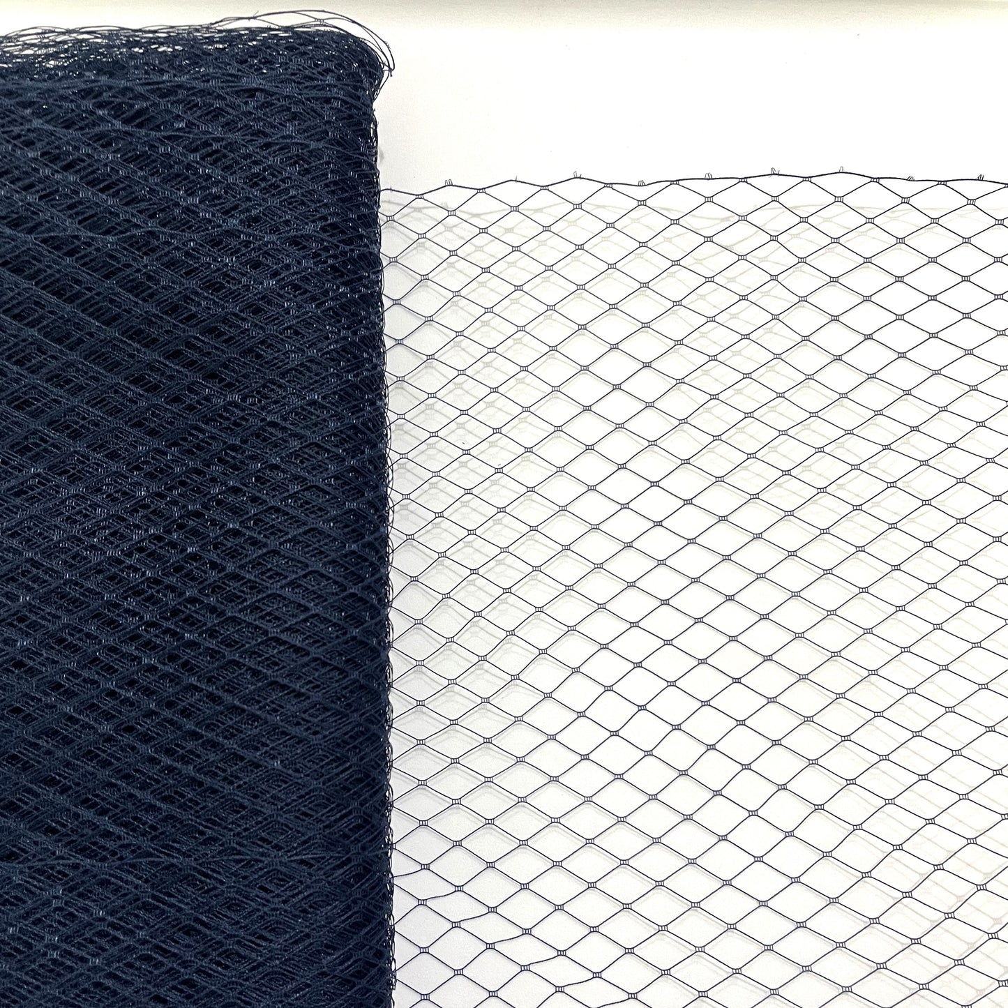 10_Navy_Veiling