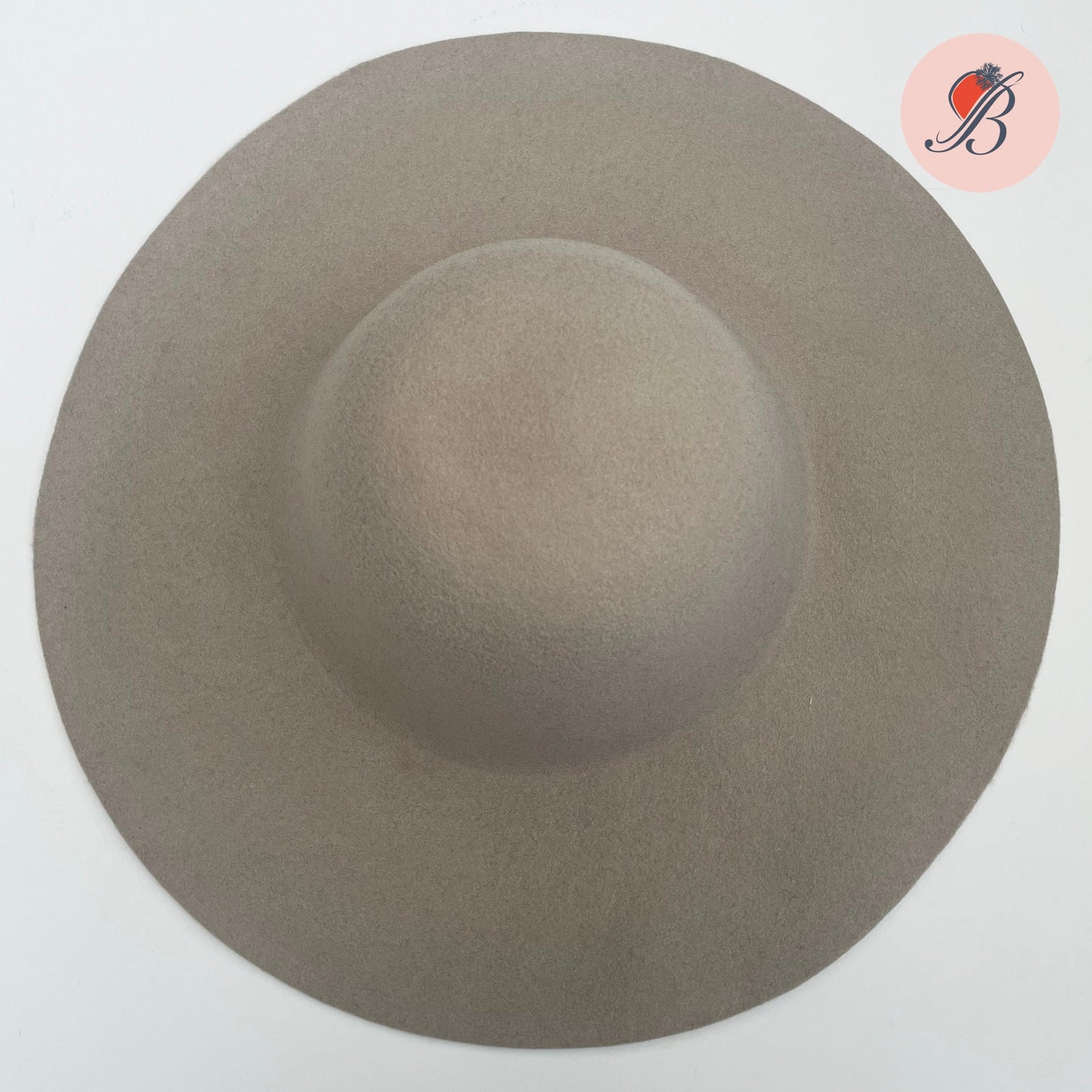 light grey western weight wool felt capeline