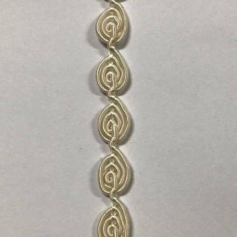 Braid Shells (1cm) - cream