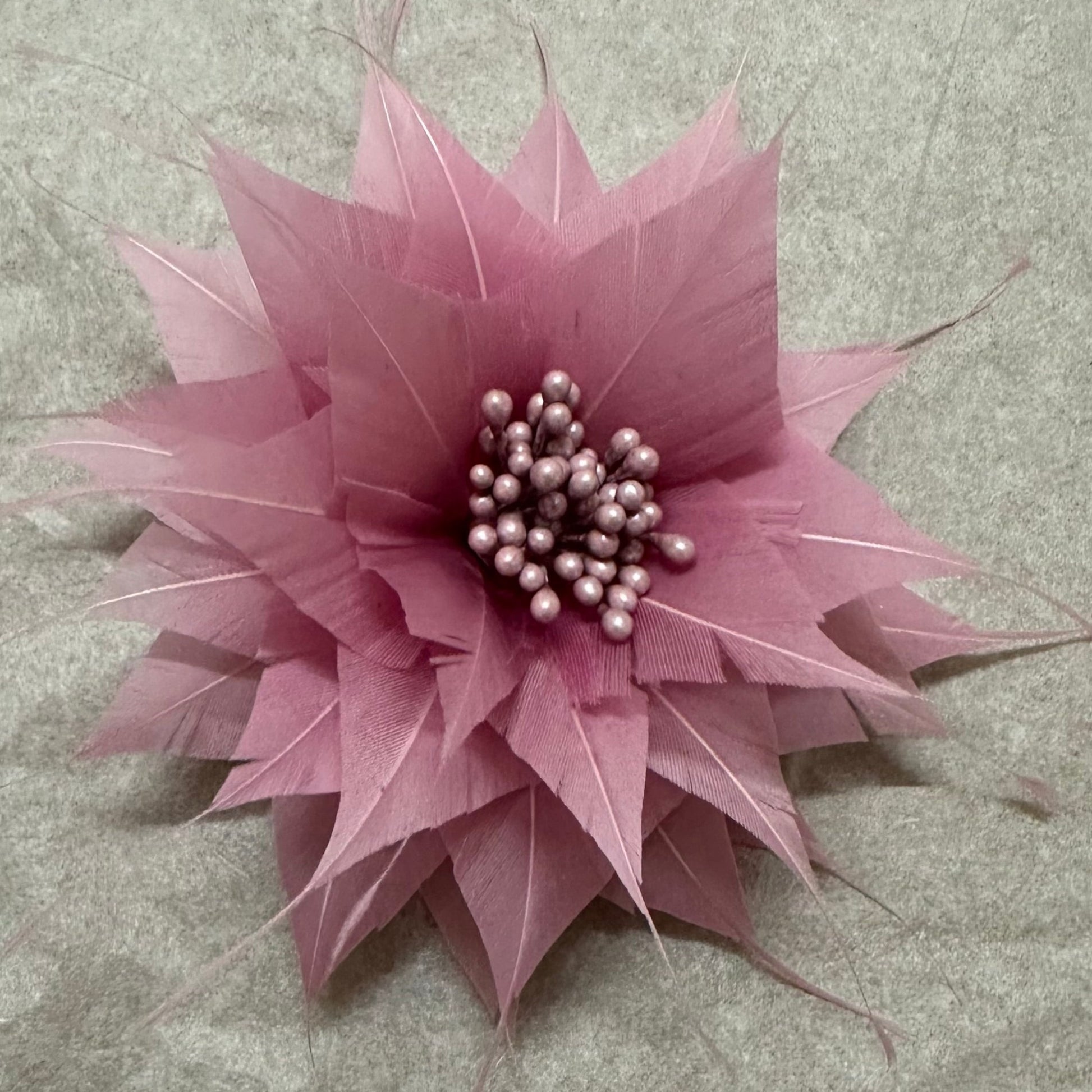Spikey Feather Flower Minature (EF1099) dusty pink