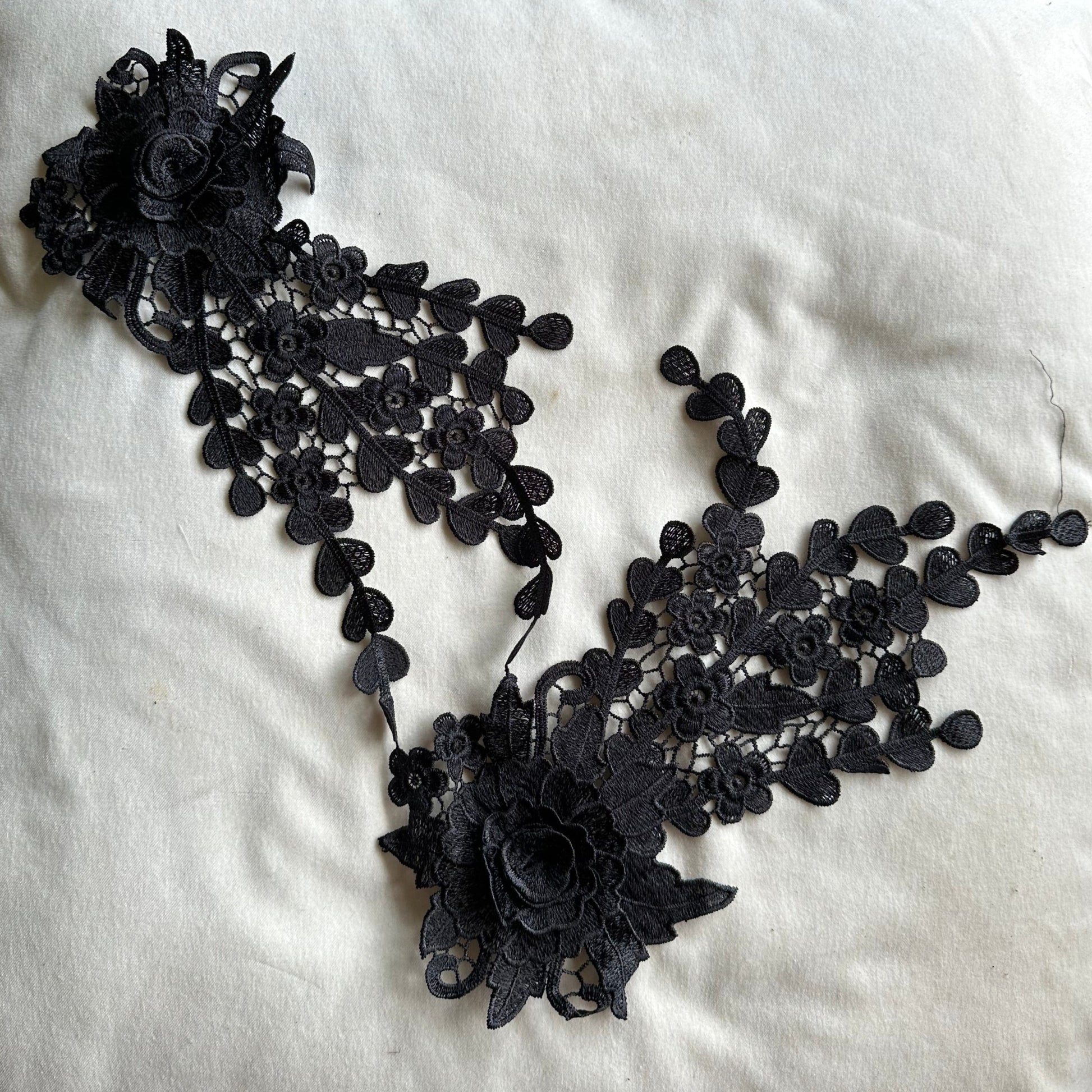 lace trim pair flame burst pair