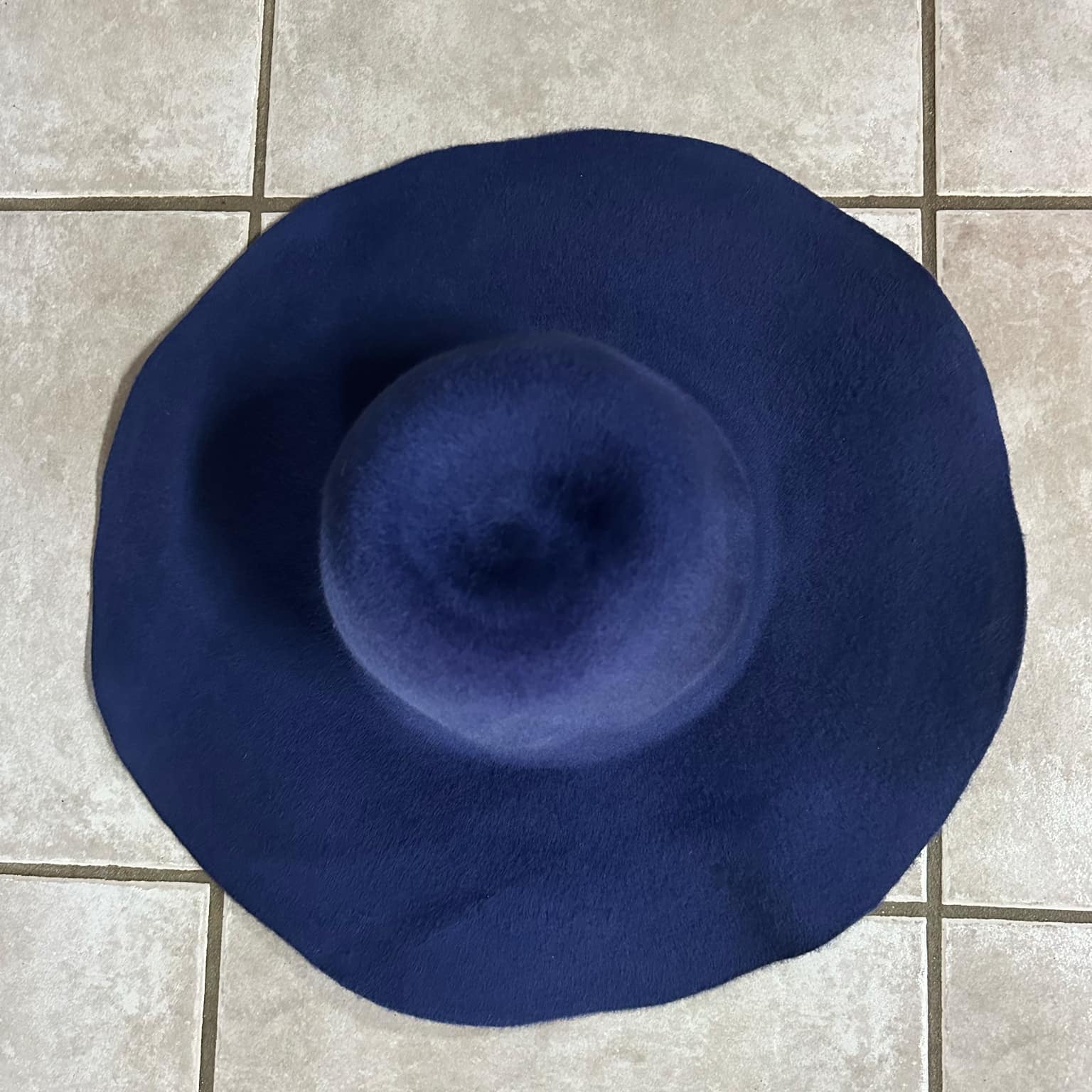 grizzly wool felt capelines blue