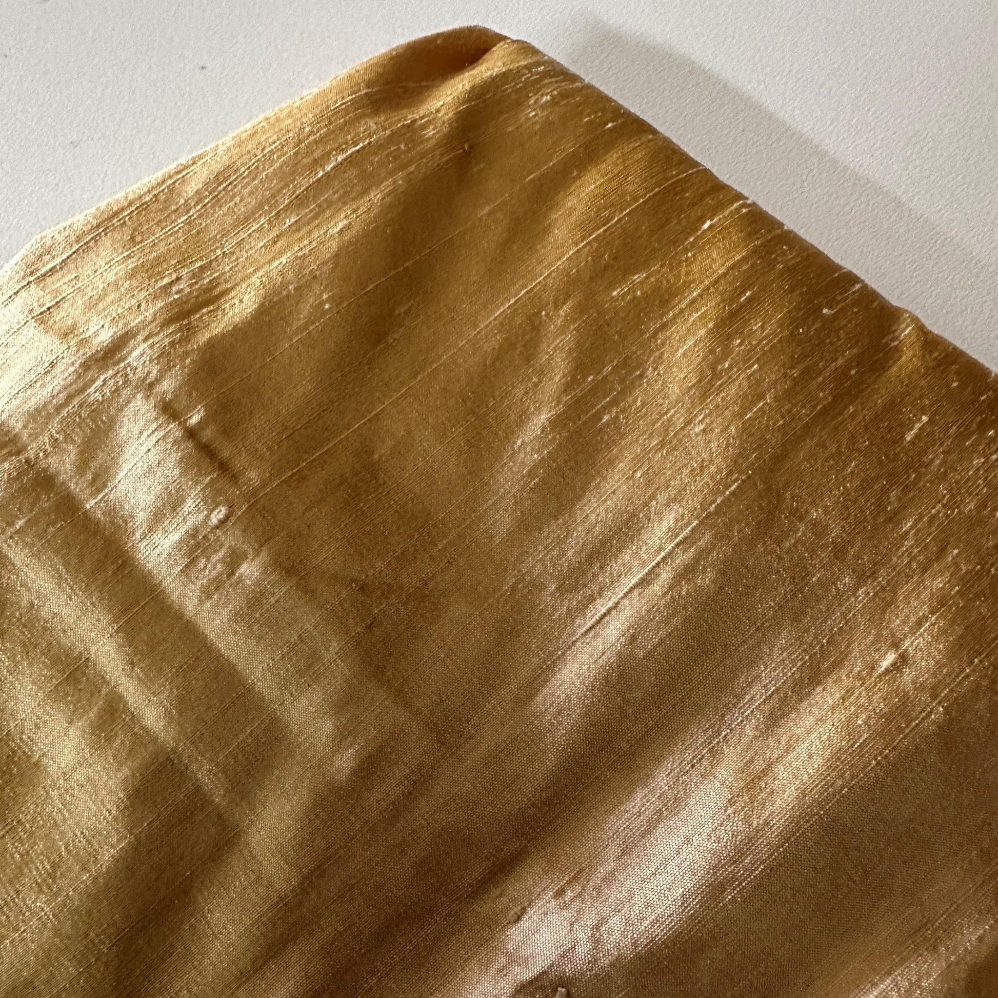 Silk Dupion vintage gold