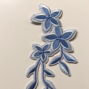 Appliques - Flowers & Leaves Navy & Pale Blue
