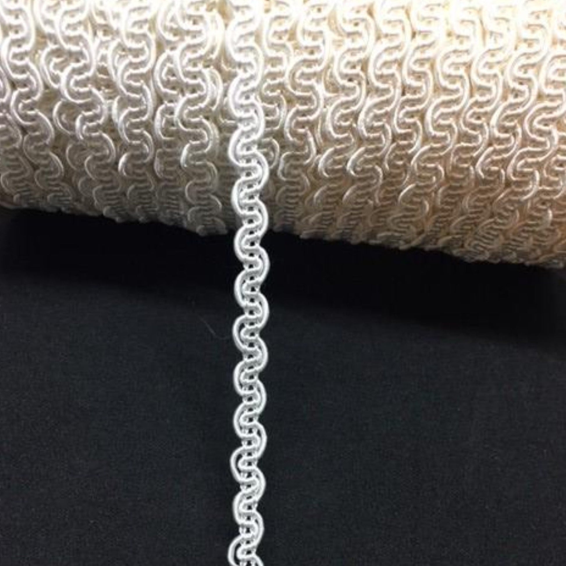 Braids Fine Ivory - zig zag