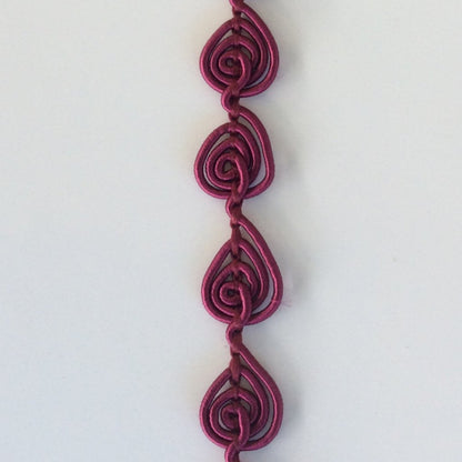 Braid Shells (1cm) - burgundy
